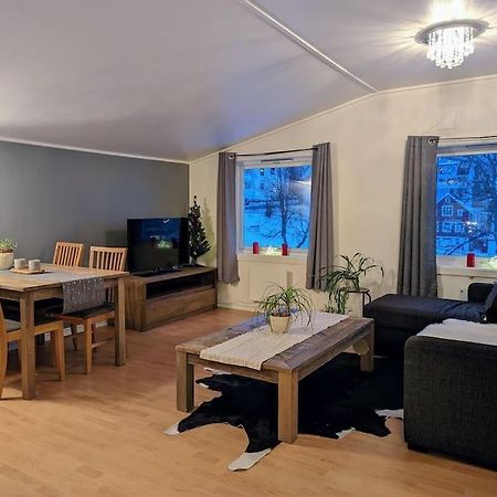 Nice And Quiet Apartment In City Centre トロムソ エクステリア 写真